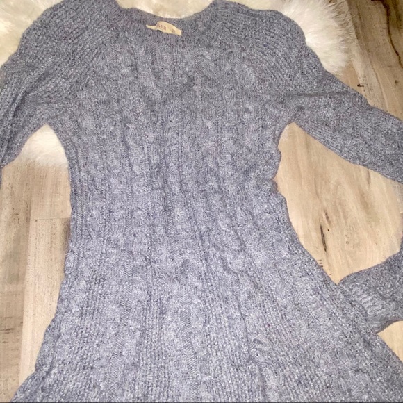 ♥️HOLLISTER SWEATER DRESS♥️ - Picture 3 of 5